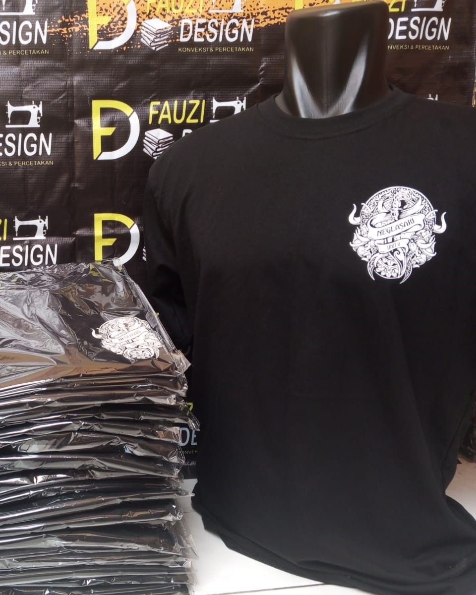 Kaos Hitam Komunitas Neglasari